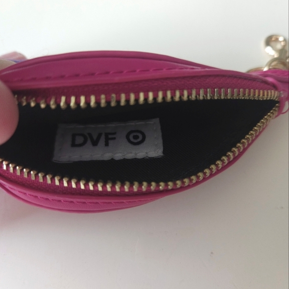 NWOT Diane Von Furstenberg X Target Lips Coin Purse/Pouch - Picture 3 of 3